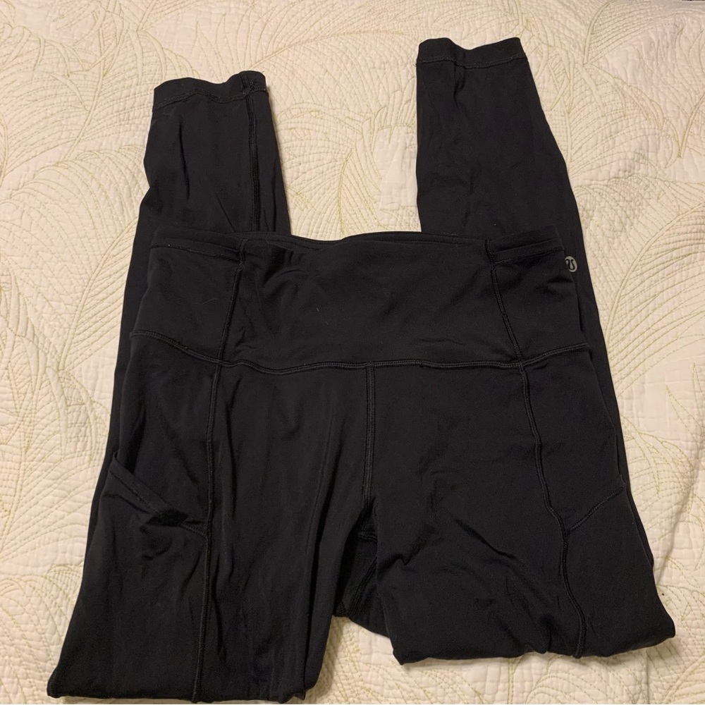 Cropped black lululemon pocket leggings